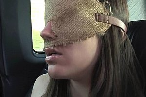 丹麦少妇裸体性派对